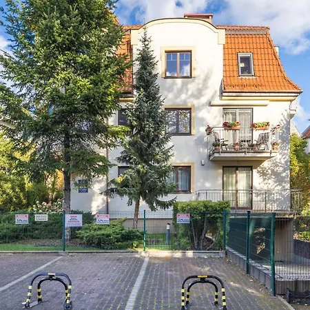 Apartment Sloneczne Apartamenty Pulaskiego 8 By Praia - 300 M Do Plazy