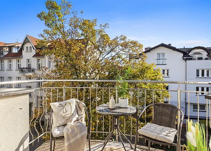 Lägenhet Sloneczne Apartamenty Pulaskiego 8 By Praia - 300 M Do Plazy *