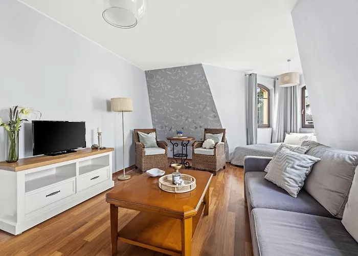 Apartment Sloneczne Apartamenty Pulaskiego 8 By Praia - 300 M Do Plazy *